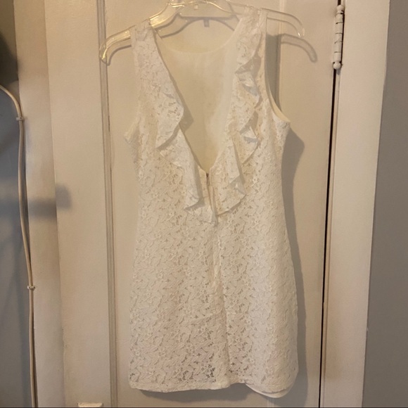 Kimchi Blue White Floral Lace Dress with Open Back - Picture 4 of 8